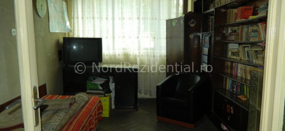 Casa de vanzare 4 camere zona manastirea Casin Domenii
