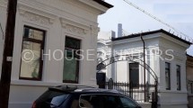 A house or 2 houses for sale in the Gara de Nord area